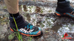 stuptuty Inov-8 DEBRIS GAITER 32